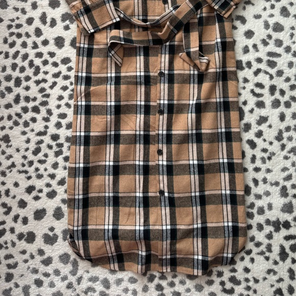 Women’s Fashion Nova Shacket - Plaid - Size M - Picture 3 of 7